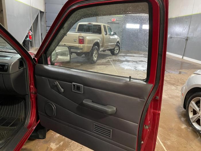 1997 nissan pickup xe with 112109 miles for sale near elk-river, minnesota 785035398cb94d0780b6ccde458b638e.jpg