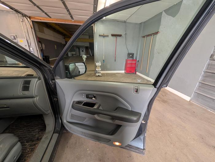 2005 honda pilot ex with 310041 miles for sale near elk-river, minnesota 78750752ec514e0d8d66295786c5eaad.jpg