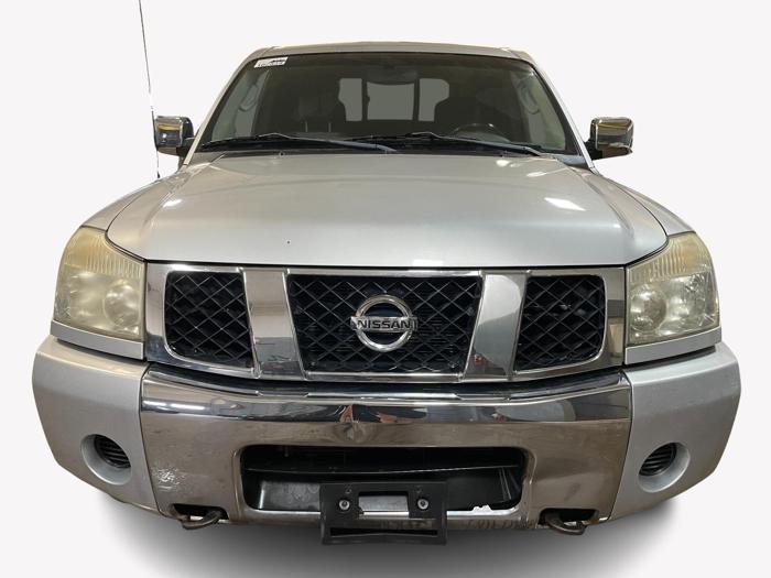2004 Nissan Titan