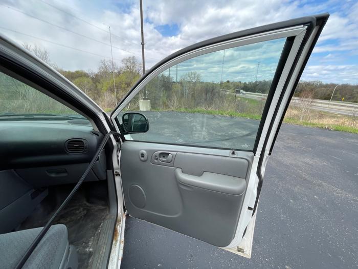 2006 dodge grand-caravan cargo-van with 127292 miles for sale near clearwater, minnesota 78eefadc39ee4da6bbb7bc4252763929.jpeg