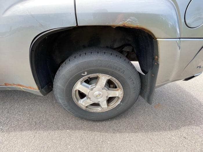 2006 chevrolet trailblazer ls-4wd with 181432 miles for sale near cohasset, minnesota 791ae21ed7ed418f90858c84d6cd155a.jpeg