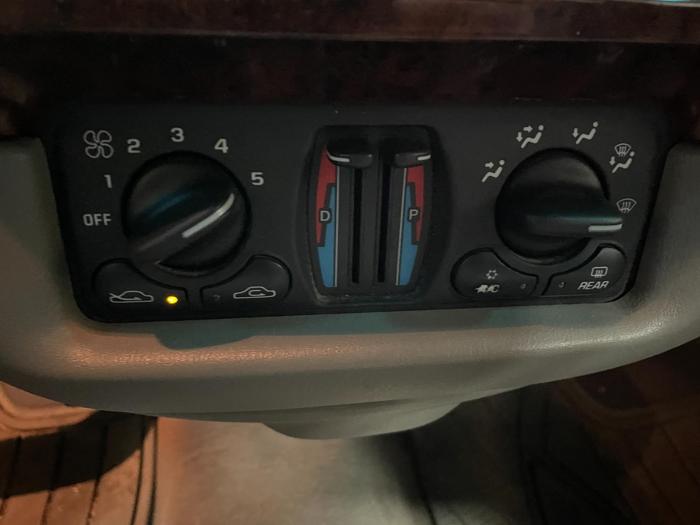 2003 chevrolet impala with 178746 miles for sale near elk-river, minnesota 796578df84f94535b77e1736fbf938b1.jpg
