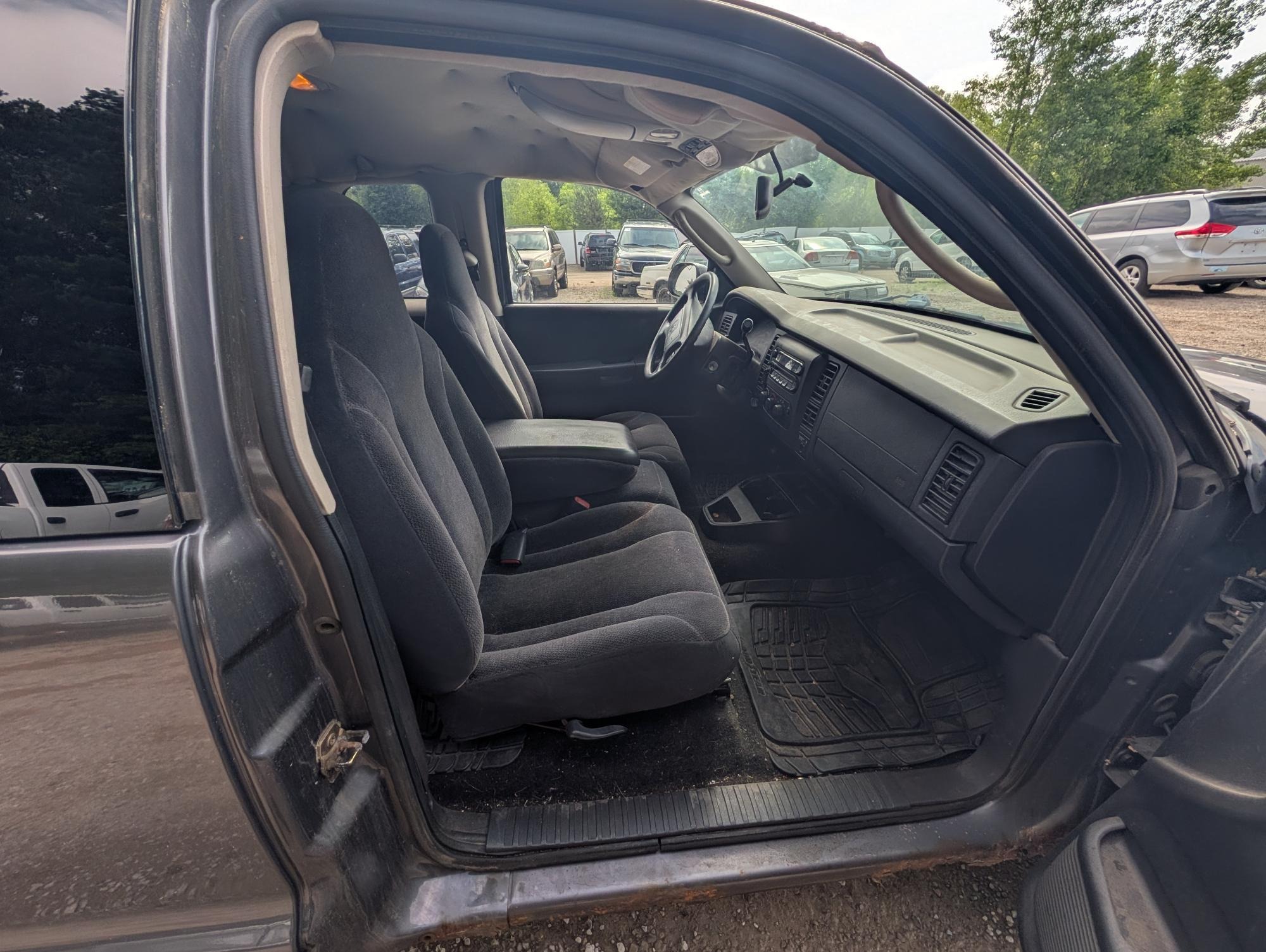 2002 dodge dakota slt-club-cab-4wd with 213792 miles for sale near elk-river, minnesota 79756414fb3241458d39e81dae378583.jpg