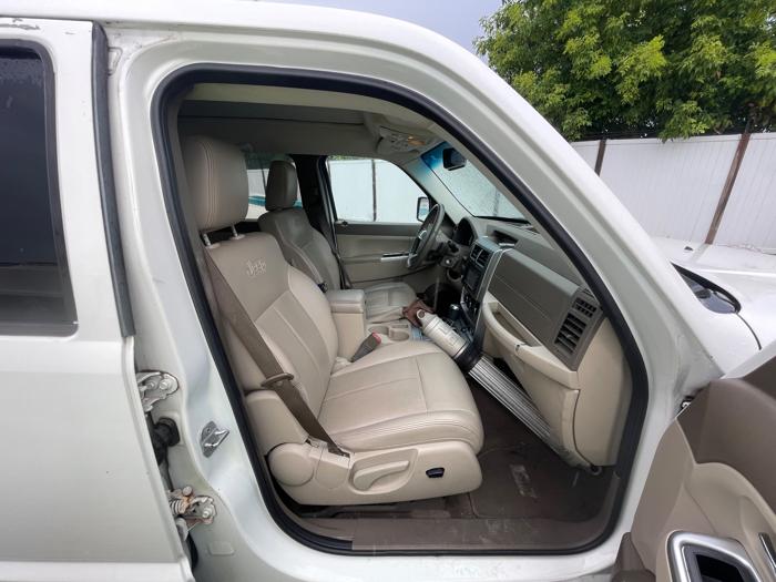 2009 jeep liberty limited-4wd with 113773 miles for sale near elk-river, minnesota 79de90fd025943de851d01312bb72648.jpeg