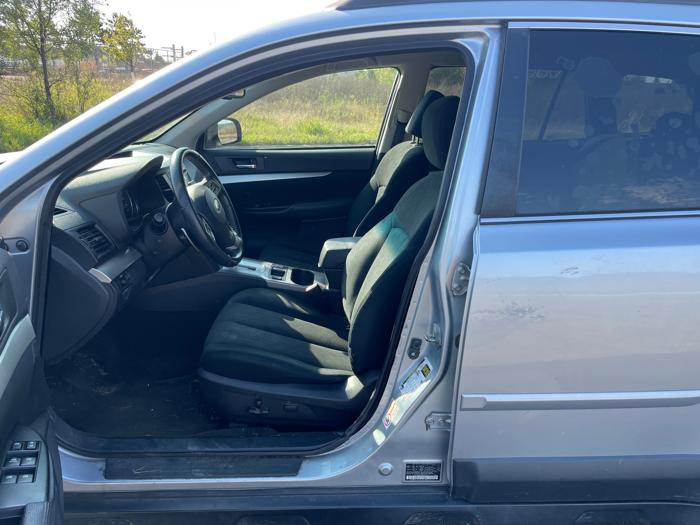 2013 subaru outback 2.5i-premium with 177188 miles for sale near elk-river, minnesota 7a010b0efbb4403ea5c2cc556d138970.jpeg
