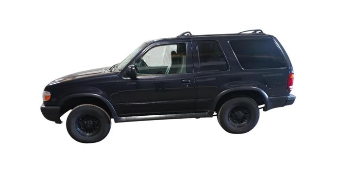 2000 ford explorer sport-2-door-4wd with 125619 miles for sale near elk-river, minnesota 7a1597e6dbda468c84ac4682a362d206.jpg