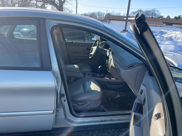 2006 ford taurus sel with 177167 miles for sale near fridley, minnesota 7a2e7a9cb7a549f29b2fc35fd01c0522.jpeg