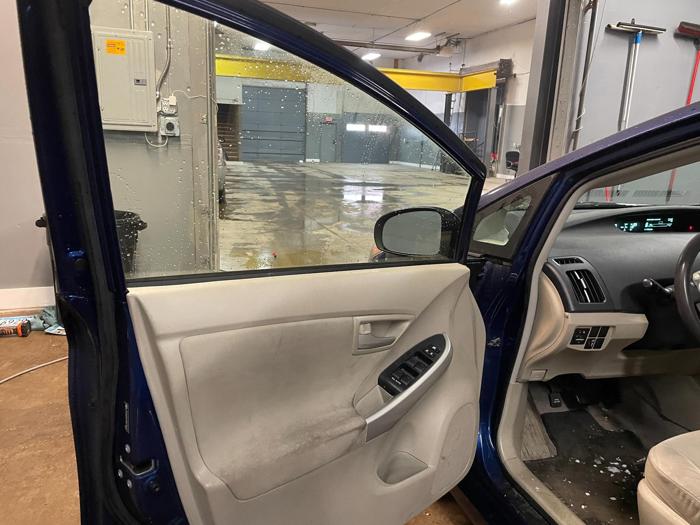 2011 toyota prius with 178222 miles for sale near elk-river, minnesota 7a61295ae74b481dabda0e2a95ebc67e.jpg