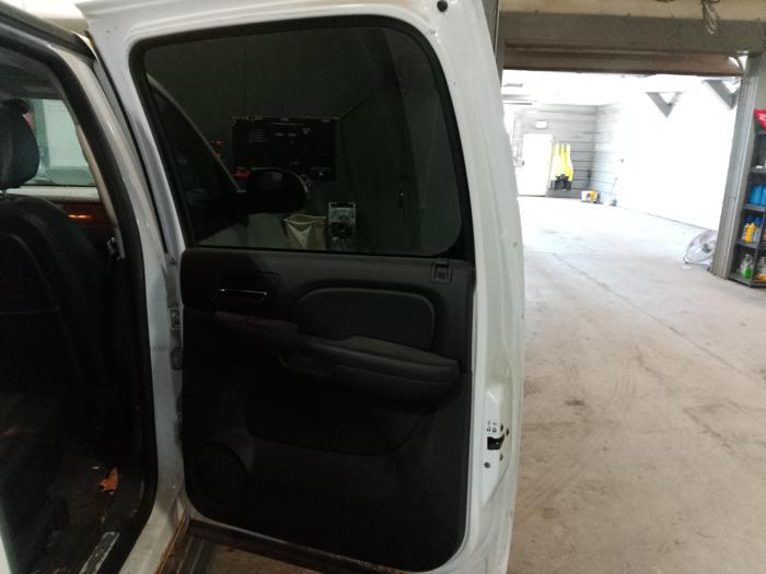 2007 chevrolet avalanche ls-4wd with 228982 miles for sale near elk-river, minnesota 7a78d627ac784de39d101ff1a11005f9.jpg
