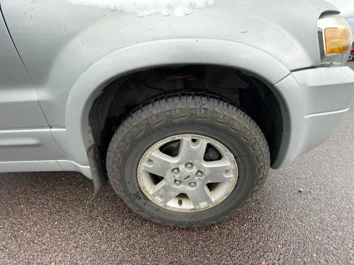 2006 ford escape limited-4wd with 213037 miles for sale near redwood-falls, minnesota 7ad299d2bd6b44eb834fc8b4d4882c06.jpeg
