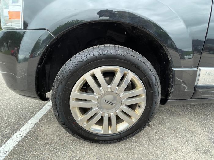 2012 lincoln navigator 4wd with 208255 miles for sale near eden-prairie, minnesota 7b1743ecfce947808ebab649c23696d7.jpeg