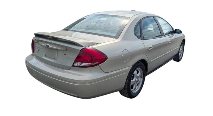 2005 ford taurus se with 78590 miles for sale near elk-river, minnesota 7b232f7170154f928998fa524ae3eeb5.jpg