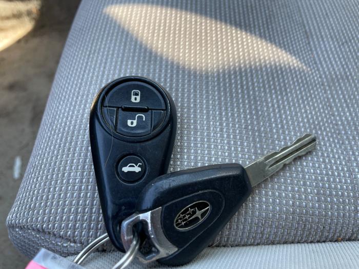 2007 subaru outback 2.5i-wagon with 203657 miles for sale near clearwater, minnesota 7b448ac94c644544b97c1aa077ffaaf6.jpeg