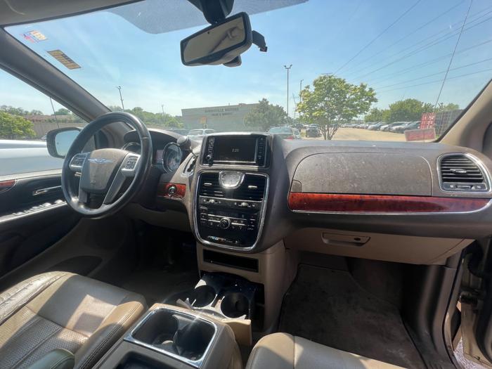 2013 chrysler town-&-country touring-l with 219628 miles for sale near savage, minnesota 7b832a30fd994d91b9d0d391a64831ff.jpeg