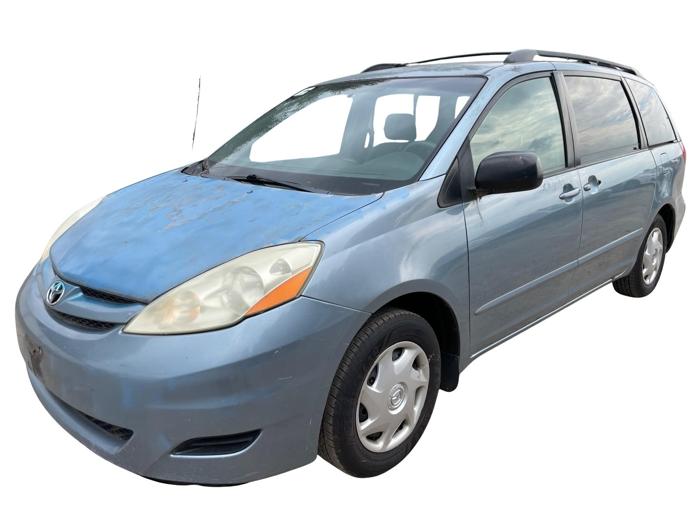 2006 toyota sienna le-7-passenger with 256681 miles for sale near elk-river, minnesota 7ba0c208138a472a897e427f04124f21.jpg