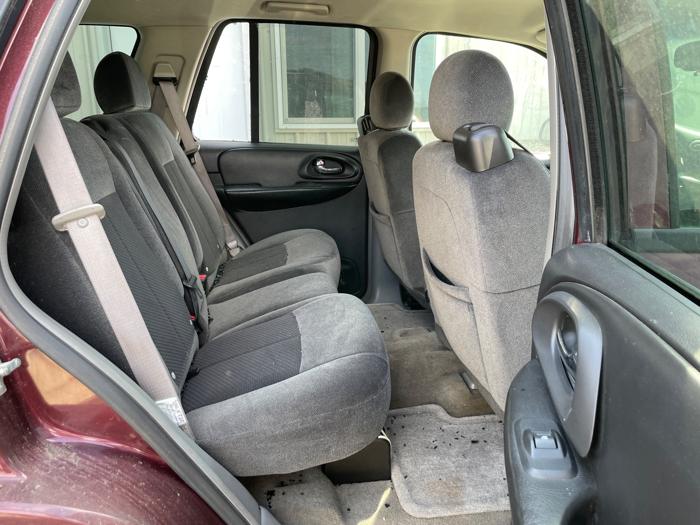 2007 chevrolet trailblazer ls1-4wd with 207291 miles for sale near elk-river, minnesota 7c0b351f0e6c4844b1bb46f5327ad1cd.jpeg