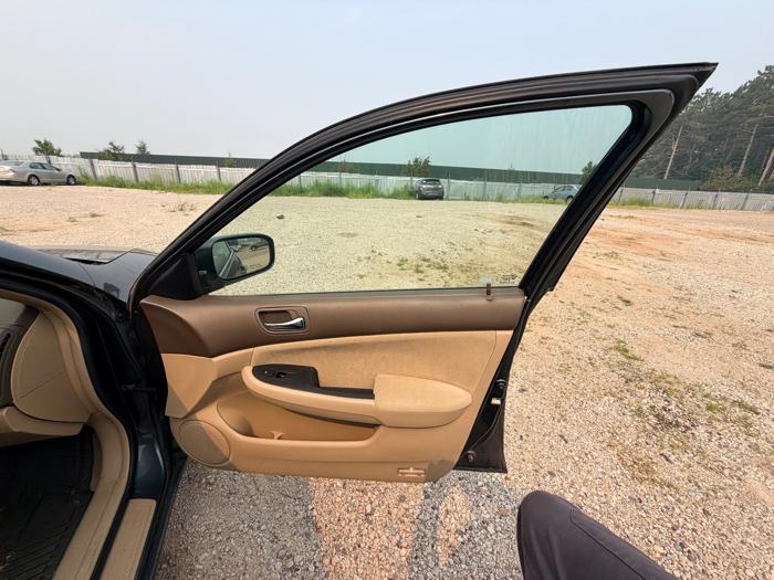 2004 honda accord lx-sedan with 243819 miles for sale near elk-river, minnesota 7c11030e278645838d993ec4ac6274c8.jpeg