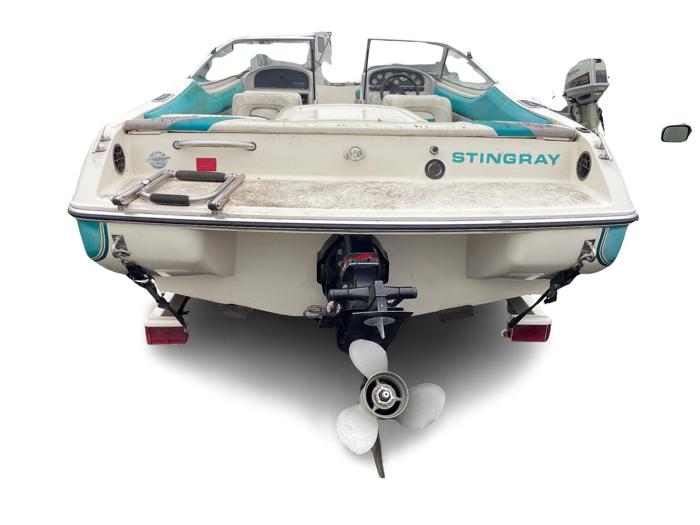 1994 stingray 556 for sale near elk-river, minnesota 7cba22f3b0a7454dadc81a95ea7f4d87.jpg