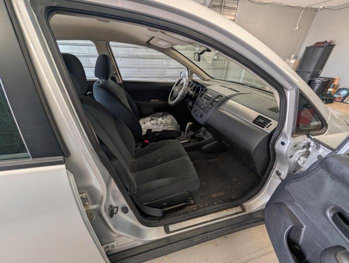 2011 nissan versa 1.8-sl-hatchback with 202864 miles for sale near elk-river, minnesota 7cc242baf0a140549afcd90d74f56d73.jpg