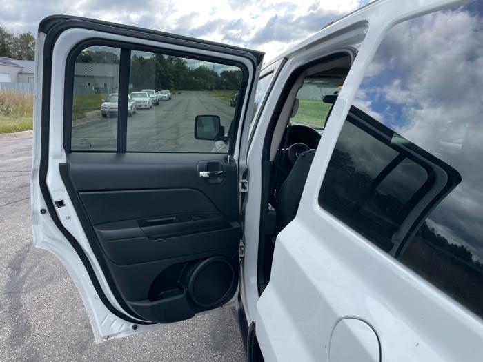 2014 jeep patriot sport-4wd with 159170 miles for sale near elk-river, minnesota 7cc5e312800e4a41b08a67013d0c0cb8.jpeg
