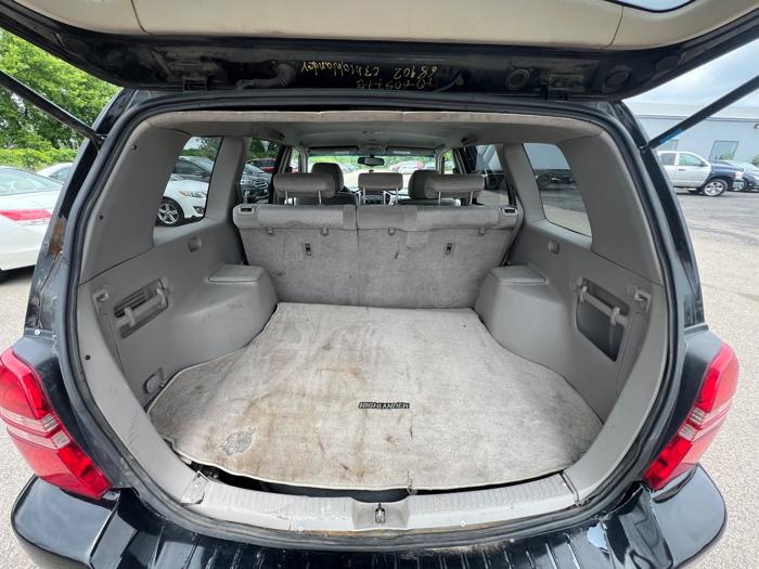 2003 toyota highlander v6-4wd with 200874 miles for sale near savage, minnesota 7d5441fcba5d42d68930f367da74b3ea.jpeg