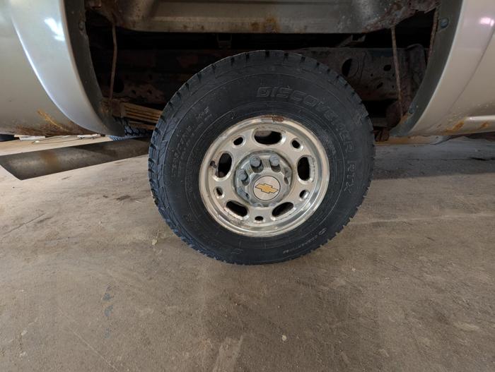 2003 chevrolet silverado-2500hd 4wd with 83846 miles for sale near elk-river, minnesota 7d5a16f43ee74d3eaab118f56487a583.jpg