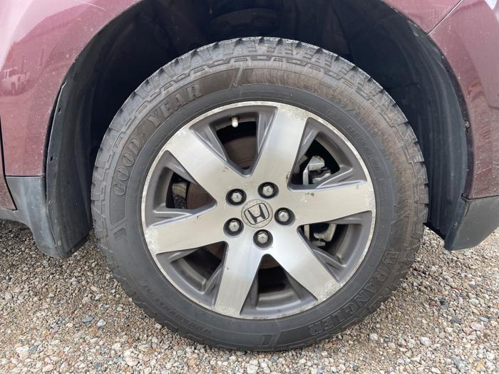 2012 honda pilot touring-4wd-5-spd-at-with-dvd with 229759 miles for sale near elk-river, minnesota 7d6326d5f9ee498fb17284ec02c7dc77.jpeg