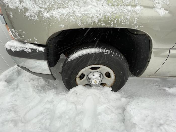 2003 chevrolet silverado-1500 ext.-cab-short-bed-4wd with 103595 miles for sale near elk-river, minnesota 7d663f88b4864eee831ca863a697f992.jpeg