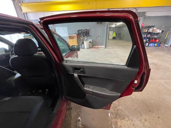 2010 ford focus se-sedan with 154025 miles for sale near elk-river, minnesota 7d79de85379f49f9bffa982aa35787b3.jpeg