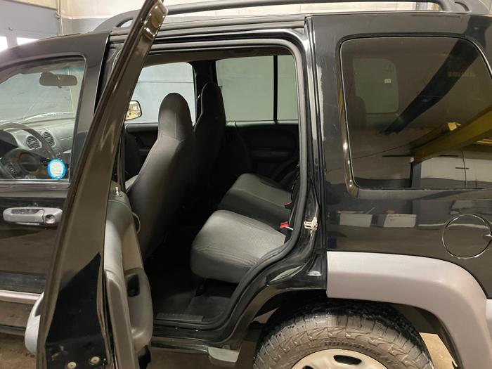 2004 jeep liberty sport-4wd with 104085 miles for sale near elk-river, minnesota 7db677d30ab546f2aa6fac522994e4b6.jpeg