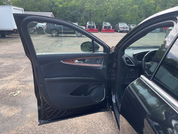 2019 lincoln nautilus select-awd with 75392 miles for sale near white-bear-lake, minnesota 7dc194ad477444e8a41c09fc30a522d3.jpeg