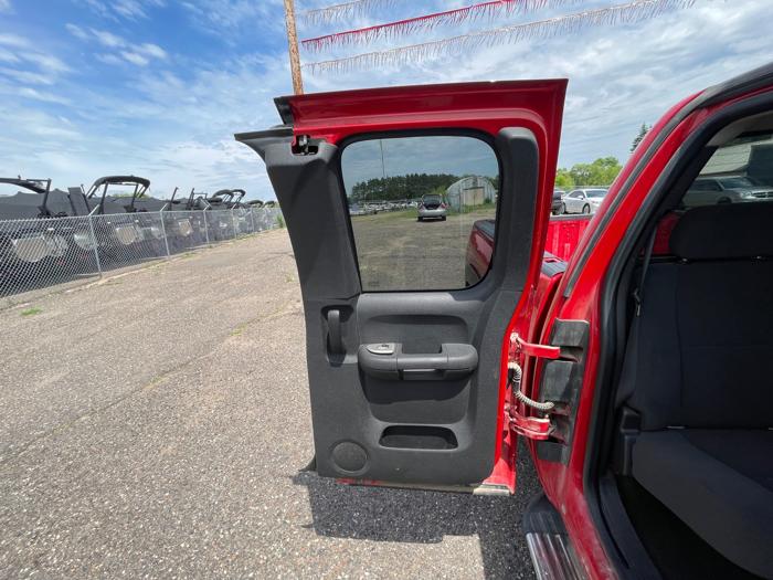 2008 chevrolet silverado-1500 work-truck-ext.-cab-std.-box-4wd with 178888 miles for sale near elk-river, minnesota 7dde08e42d8d427bbb599ea65733c9f0.jpeg