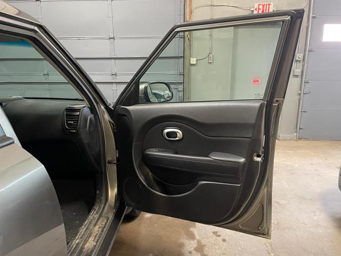 2015 kia soul with 93584 miles for sale near elk-river, minnesota 7df0fe3934ce47ae865e13b275853cec.jpg