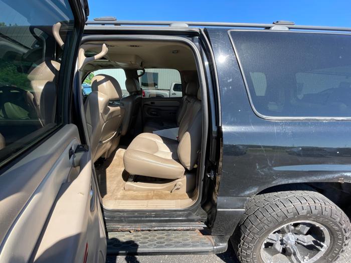 2006 gmc yukon-denali with 316678 miles for sale near shakopee, minnesota 7e088a5346d84f27bd853c18c244d749.jpeg