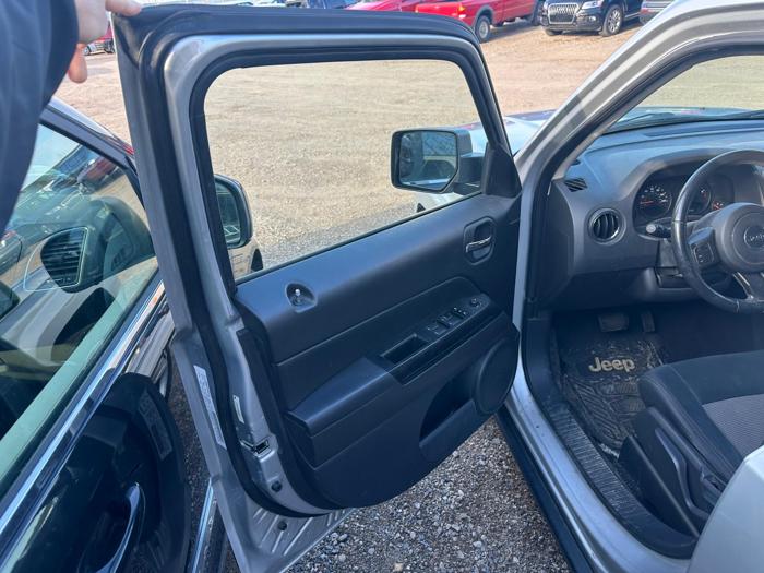 2012 jeep patriot latitude with 138356 miles for sale near elk-river, minnesota 7e1df5630bcd4274aba037630c86faeb.jpeg