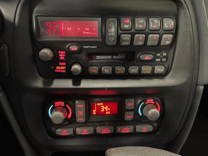 2001 Pontiac Bonneville
