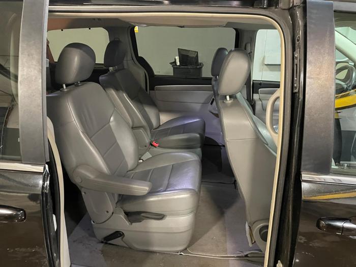 2009 volkswagen routan sel with 175091 miles for sale near elk-river, minnesota 7e5d3956952141e8a08d366d7da1b368.jpg