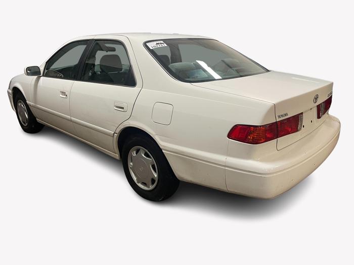 2000 Toyota Camry