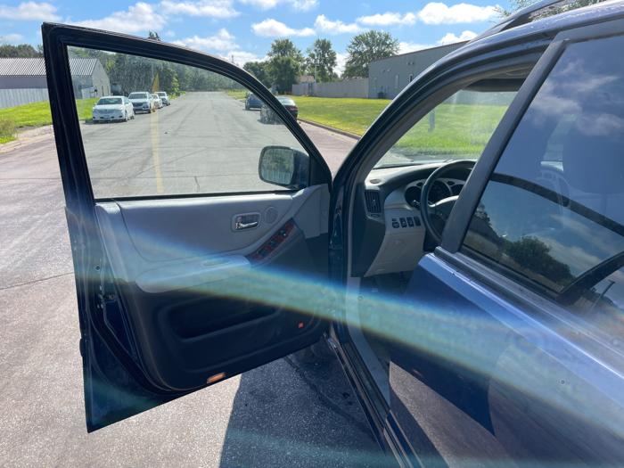 2007 toyota highlander limited-v6-4wd with 230304 miles for sale near elk-river, minnesota 7e9ea42cb67947ff9f8bd4cb6f798845.jpeg