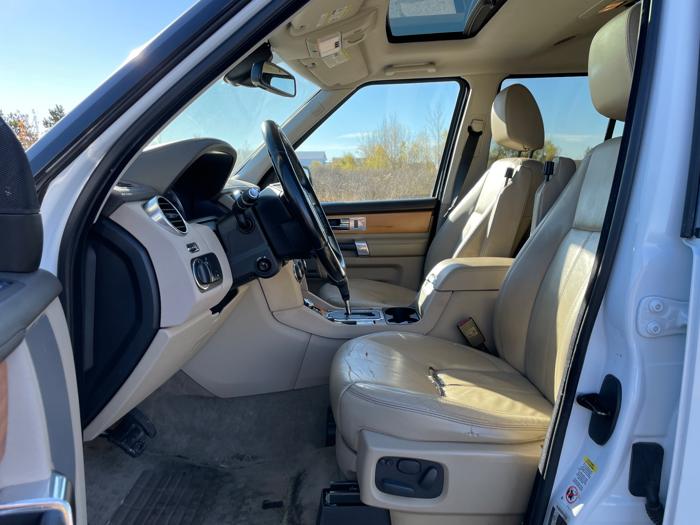 2013 land-rover lr4 hse-luxury with 192014 miles for sale near elk-river, minnesota 7eac8cbfa6e64291a2fb1a6b3614a476.jpeg