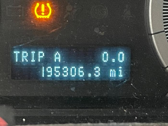 2009 ford escape limited-fwd-v6 with 195306 miles for sale near elk-river, minnesota 7f231376e3f04e90a53d51f8b60c9a9a.jpeg