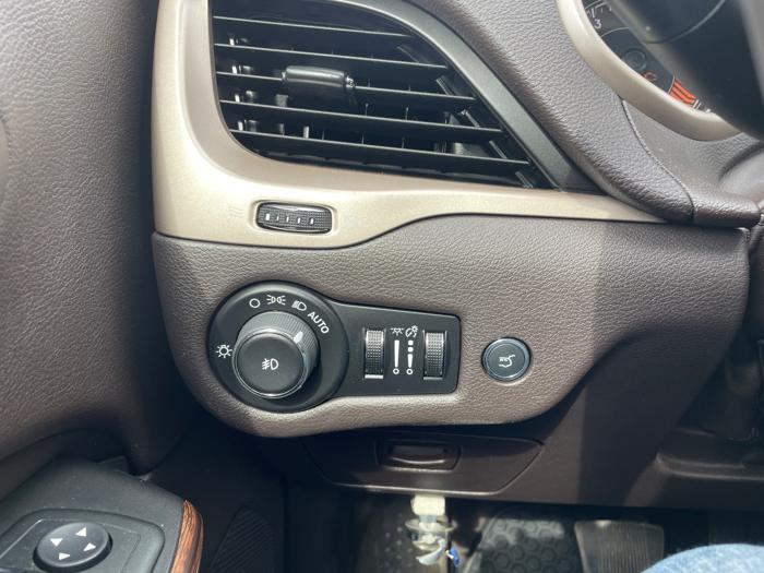 2014 jeep cherokee trailhawk-4wd with 131135 miles for sale near coon-rapids, minnesota 7f25c10bd13d4ef4b74e18584aade47a.jpeg