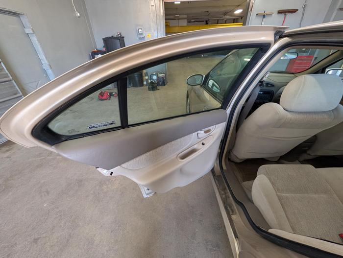 2002 oldsmobile alero gl1-sedan with 105324 miles for sale near elk-river, minnesota 7f2b58f913104a7485ad11d38810fc4f.jpg