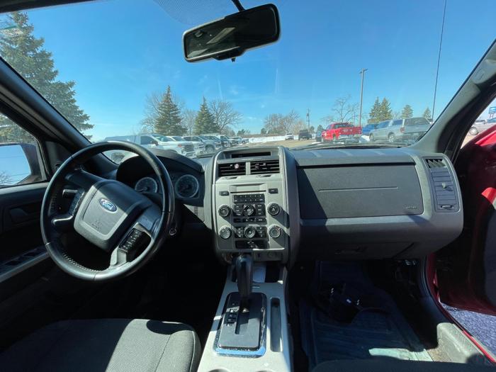 2009 ford escape xlt-4wd-v6 with 118028 miles for sale near fridley, minnesota 7f4227d85d2b4cd7b076b20b1caacf07.jpeg