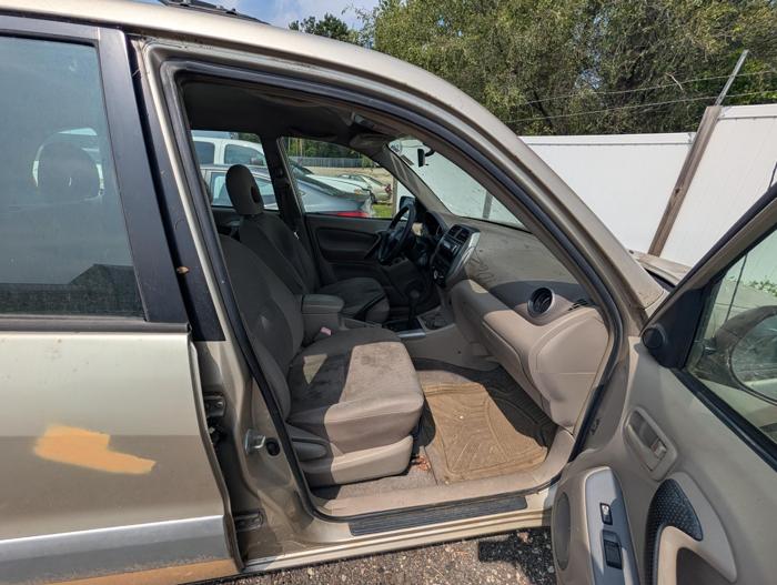 2004 toyota rav4 4wd with 233625 miles for sale near elk-river, minnesota 7f529c1e6ad24969ab6a15d156f48572.jpg