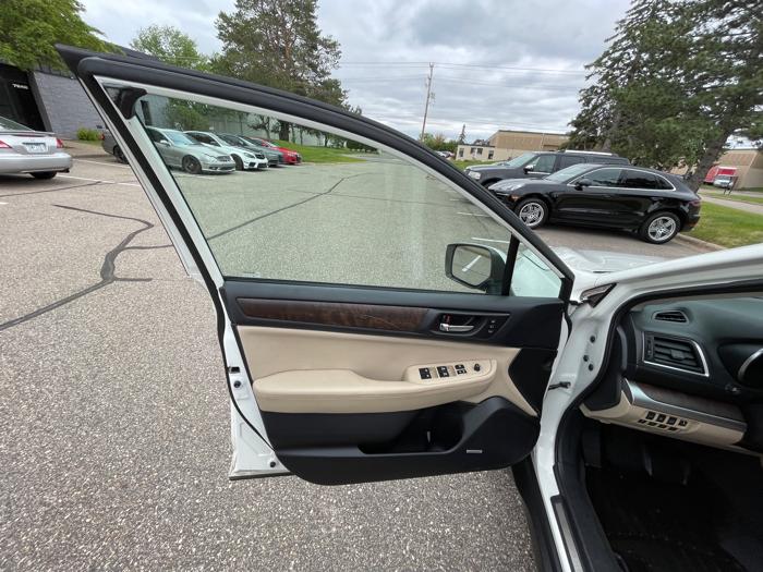 2015 subaru outback 2.5i-limited with 165500 miles for sale near eden-prairie, minnesota 7f96d70d051d48689a33edecc4f5ec02.jpeg