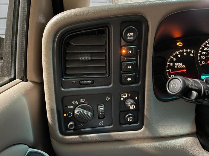 2003 chevrolet tahoe base with 181977 miles for sale near elk-river, minnesota 7fa089a42af943d8b2457abe6149d749.jpg