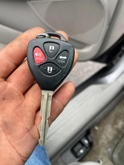 2009 toyota camry base with 197180 miles for sale near elk-river, minnesota 7fea103137b6461389a120c61181d3a2.jpg