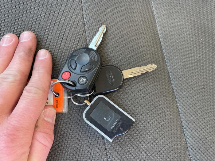 2009 ford escape xlt-4wd-v6 with 179919 miles for sale near fridley, minnesota 7ffae1faf4c5409e960306541c8bab11.jpeg