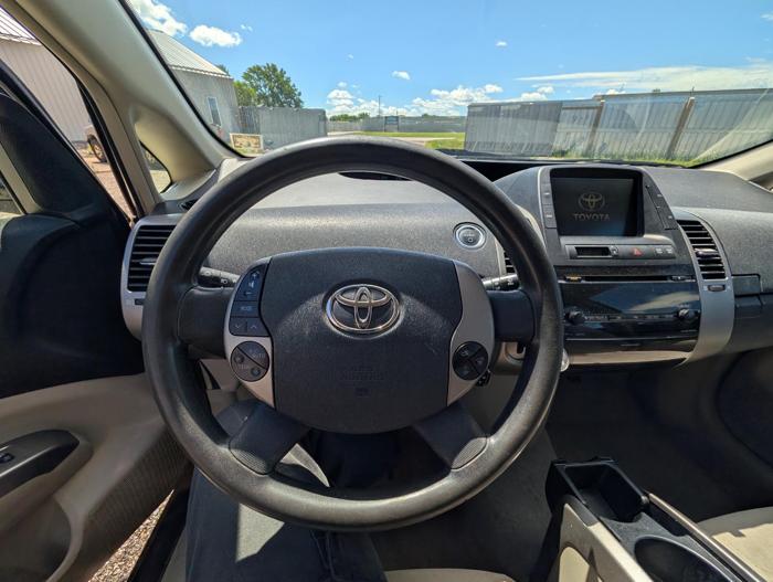 2006 toyota prius 4-door-liftback with 256025 miles for sale near elk-river, minnesota 8010ba3870a54fd7884a0827267bc39f.jpg